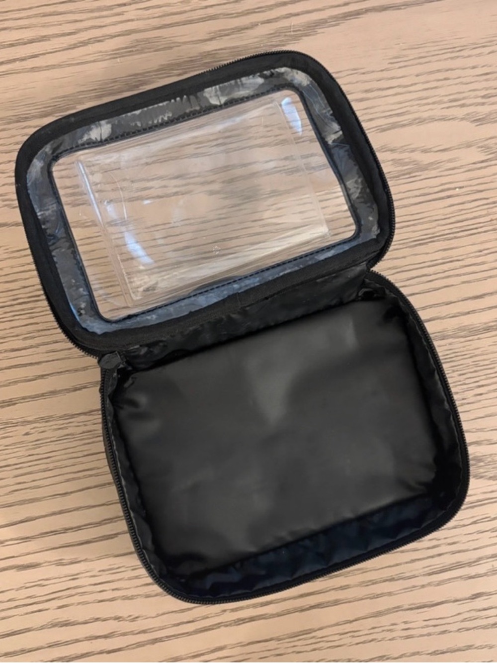 BEIS In Flight Cosmetic Case - Picture 4 of 12